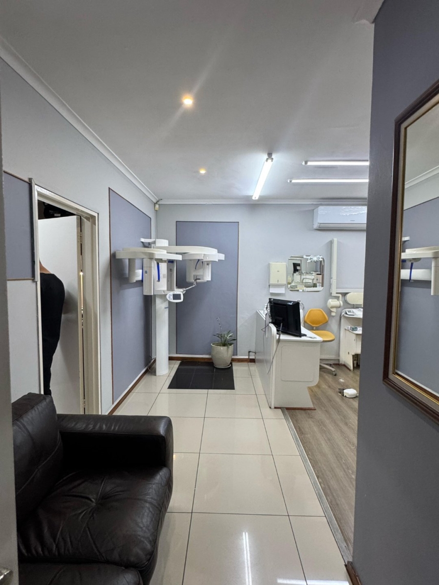  Bedroom Property for Sale in Hillcrest Heights Western Cape